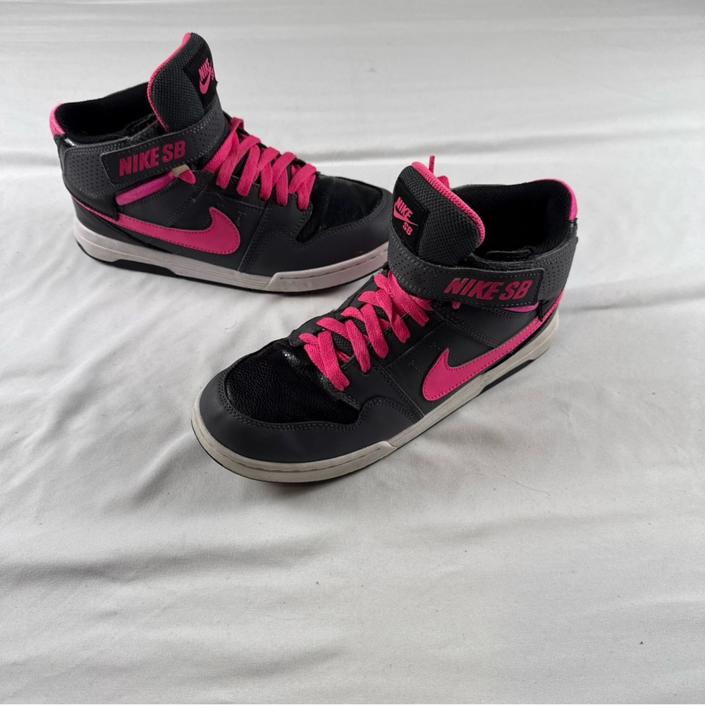 Nike SB | Youth Leather Skate Mid Athletic Sneakers Grey Black Pink